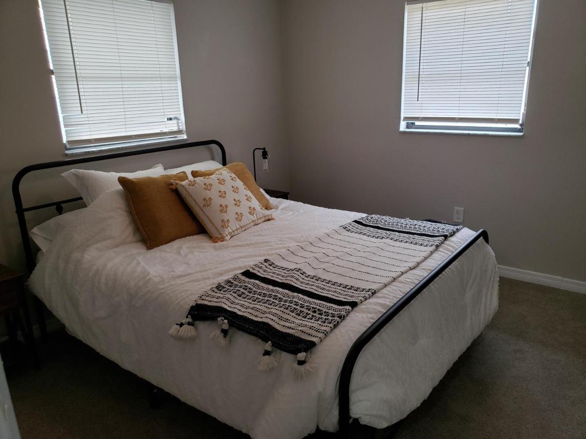 Shell Near The Sea, 2-Br Pet Friendly Home Venice Luaran gambar